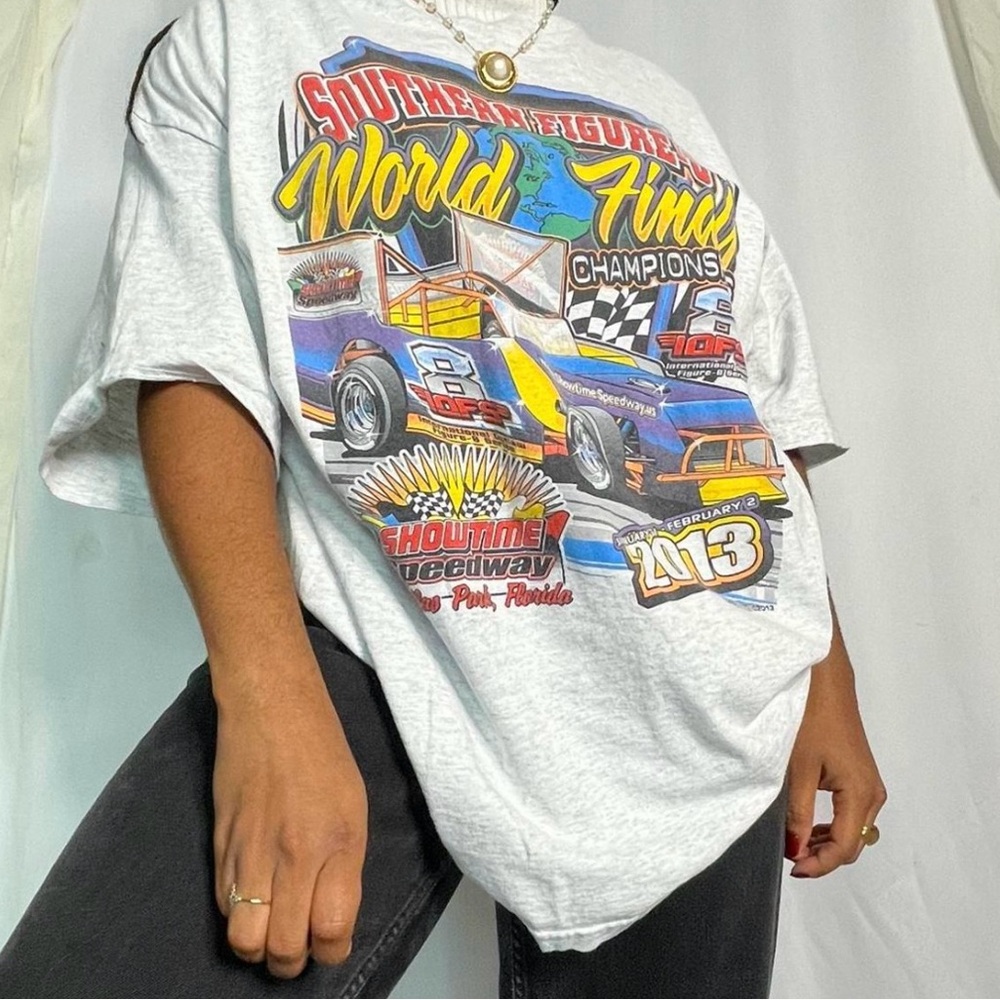 Vintage oversized NASCAR graphic tee size XXL (price is negotiable)